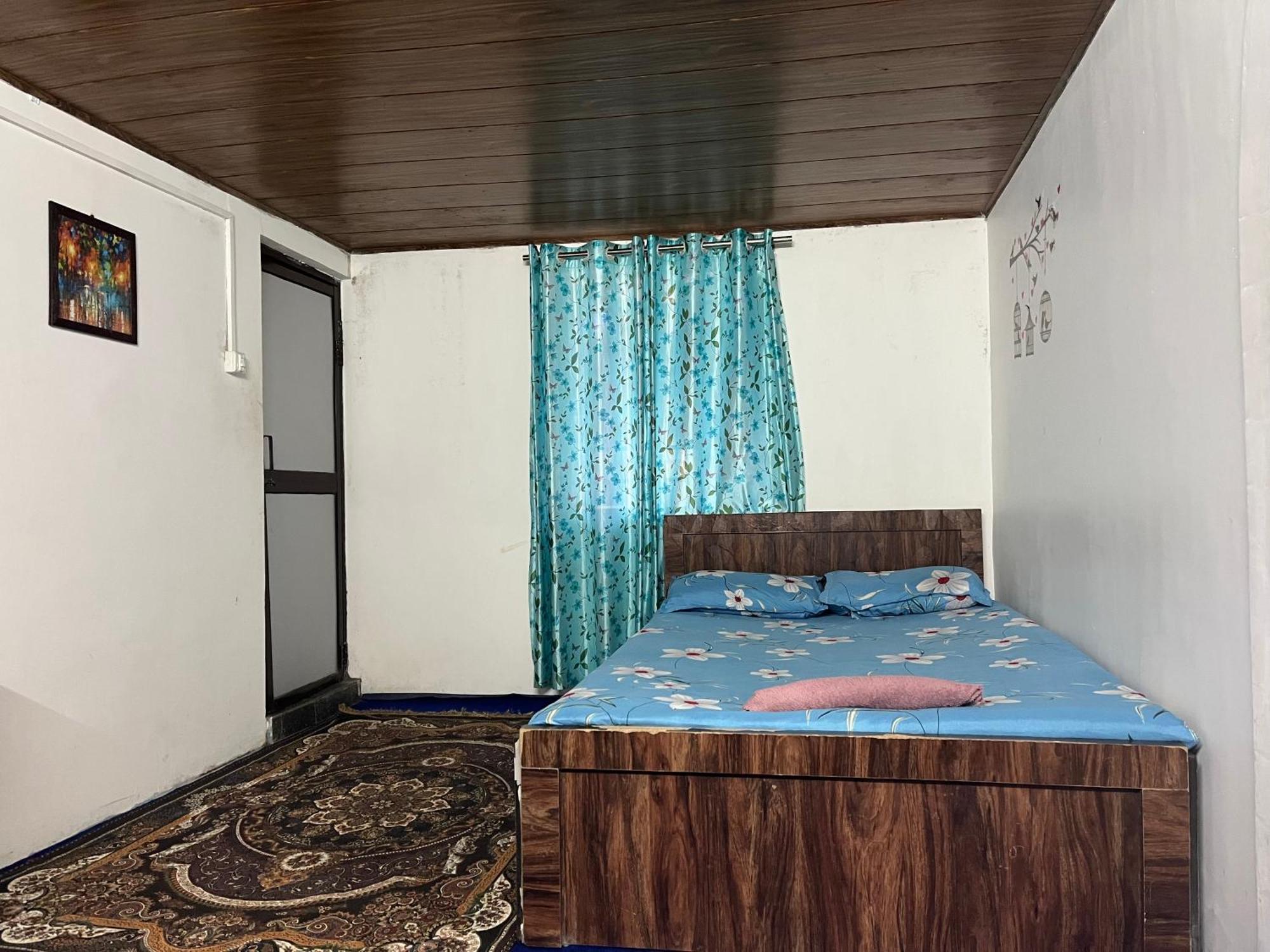 Pradhan Homestay Mirik - Homestay Beside Mirik Lake Buitenkant foto